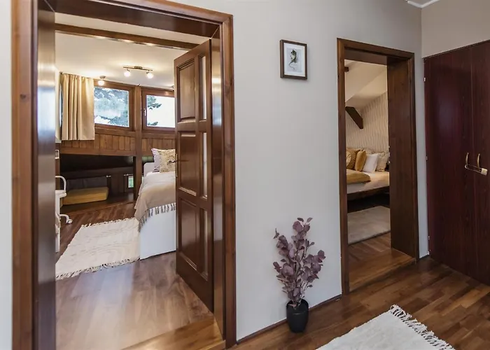 Hilltop Wellness Villa-Big Garden, Sauna, Hot Tube