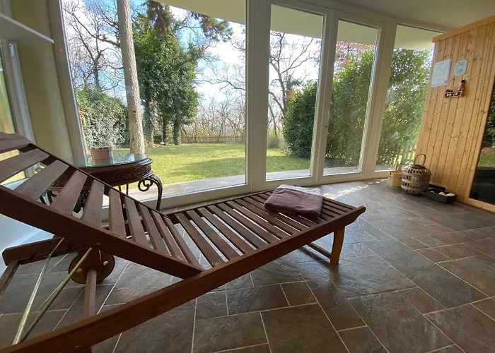 Hilltop Wellness Villa-Big Garden, Sauna, Hot Tube