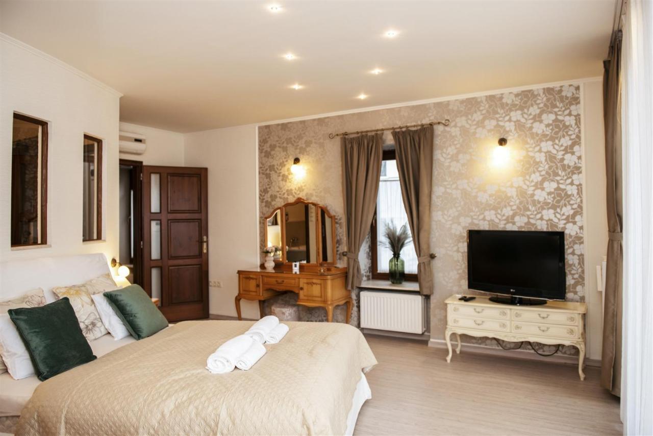 Hilltop Wellness Villa-big Garden, Sauna, Hot Tube