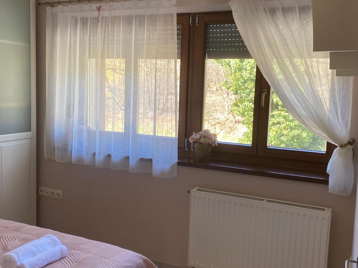 Vila Hilltop Wellness Villa-big Garden, Sauna, Hot Tube *