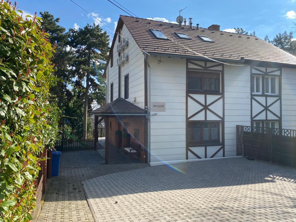 וילה Hilltop Wellness Villa-big Garden, Sauna, Hot Tube פץ'