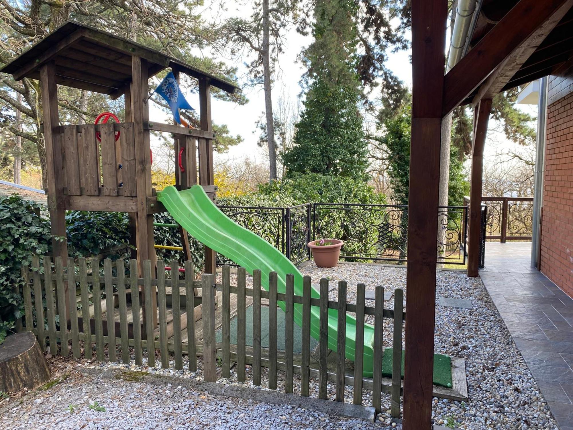 Hilltop Wellness Villa-big Garden, Sauna, Hot Tube